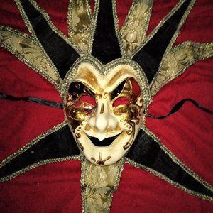 Mardiqras Full Face hand painted red and gold  Joker mask  never worn